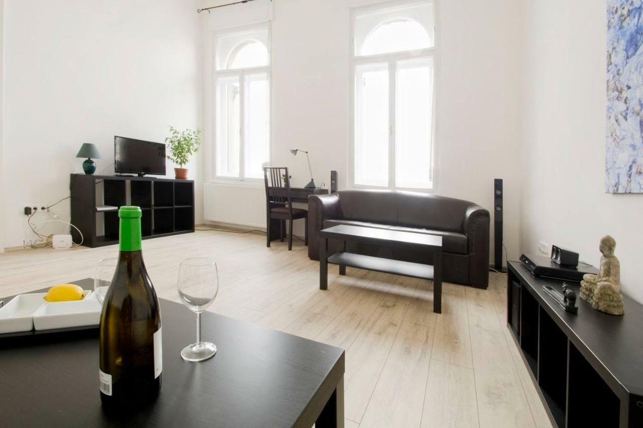 Apartment Andrassy Budapest Ngoại thất bức ảnh